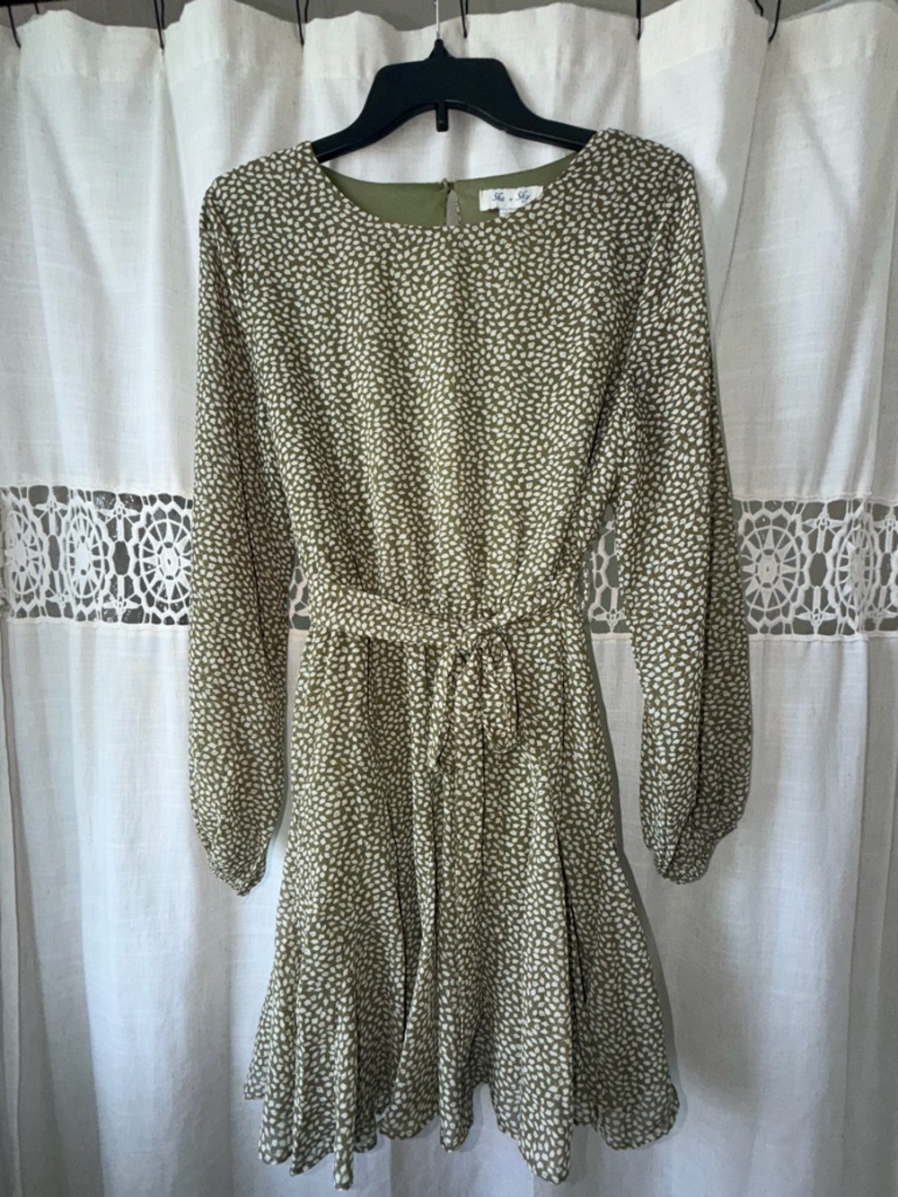 She + Sky Olive and White leaf Printed Long-Sleeve Tie-Waist Dress